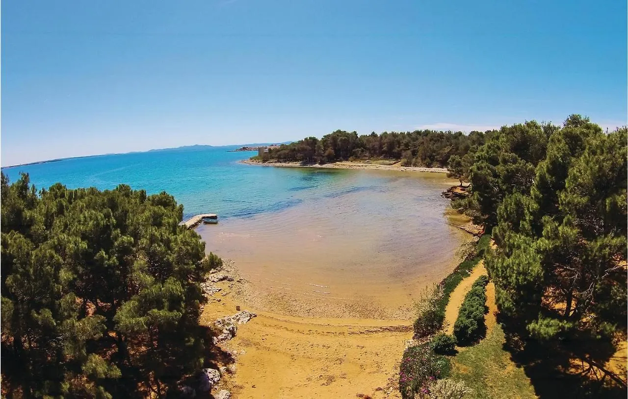 Holiday home Vir 13 Hırvatistan