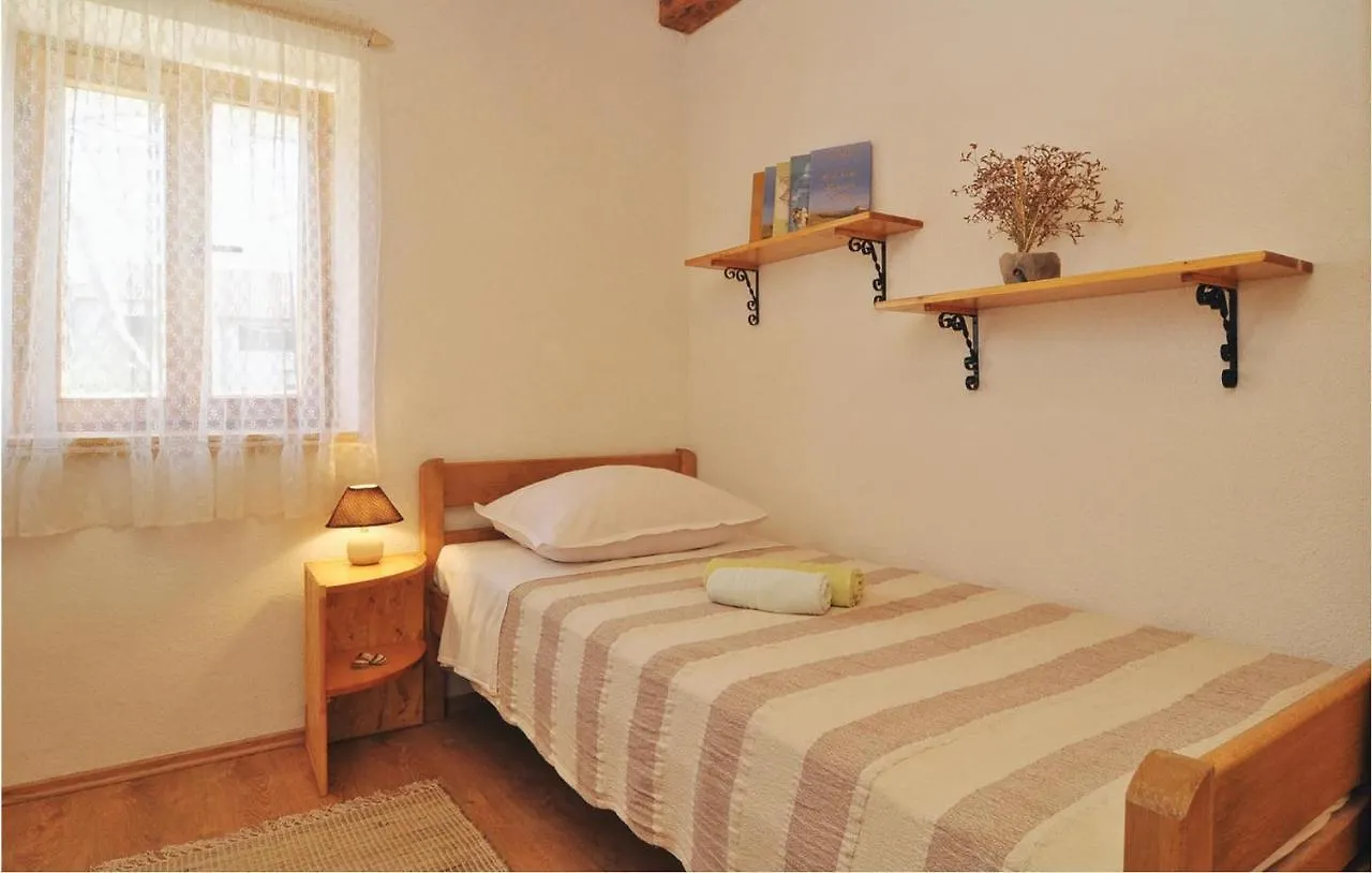 Holiday home Vir 13