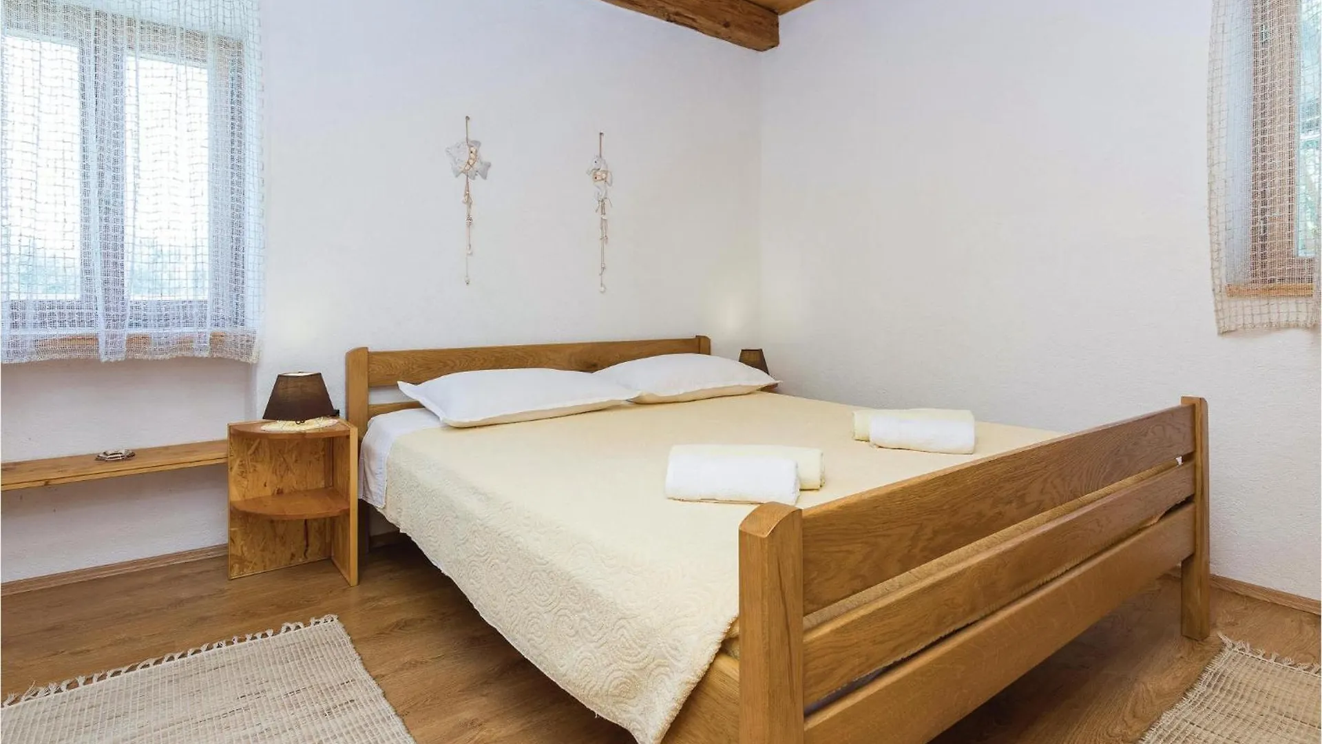 3 Bedroom Nice Home In Vir 0*,